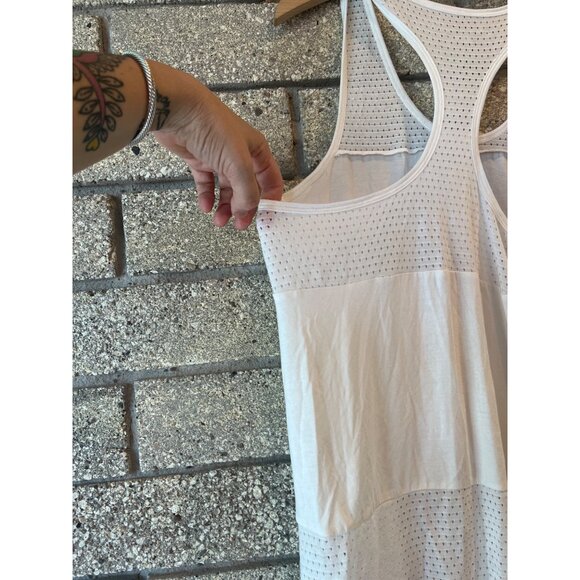 Beyond Yoga White Racerback Perforated Tank Top Womens Lightweight Breathable St - Picture 7 of 9